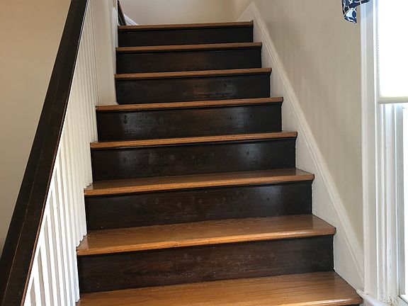 3rd image of 1338 Grosscup Ave