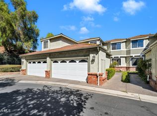 29671 Strawberry Hill Dr, Agoura Hills, CA 91301