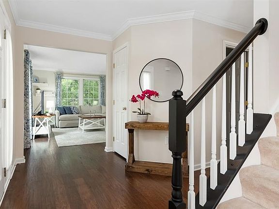 2nd image of 603 Kingsberry Ct