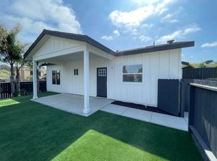 455 Edgehill Ln, Oceanside, CA 92054