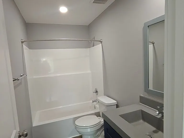 1336 N Walnut St — Photo 40