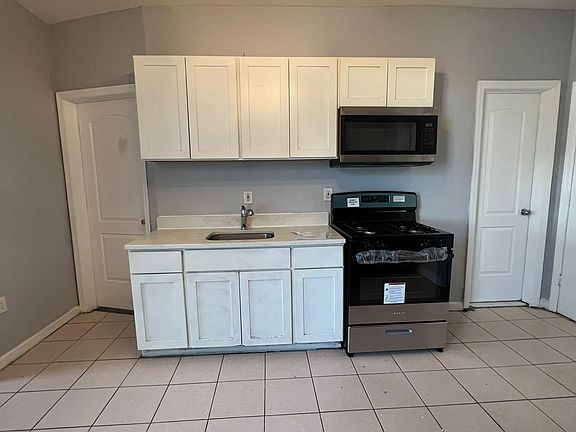 2nd image of 166 Lexington Ave #1RAZ