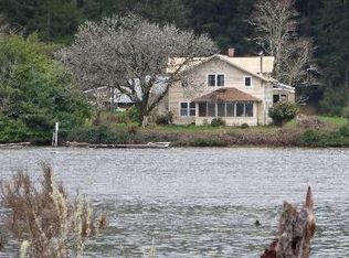 885 Dawson Section Rd, Reedsport, OR 97467