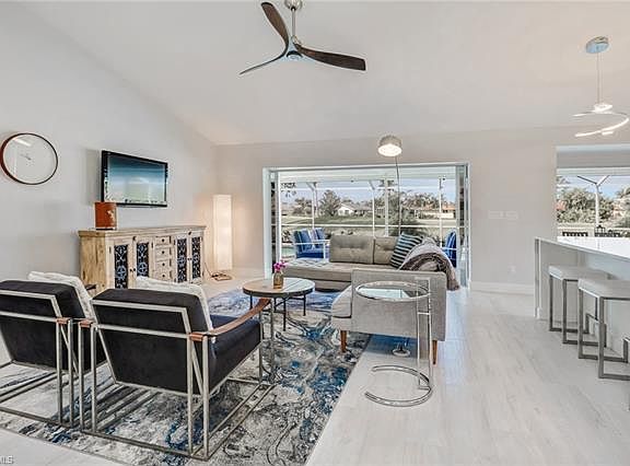 4th image of 28378 Tasca Dr
