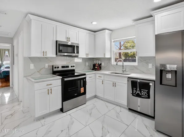 9418 GISBORNE Drive, Jacksonville, FL 32208