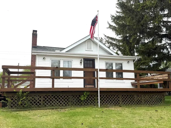 265 Lagoon Beach Dr, Bay City, MI 48706