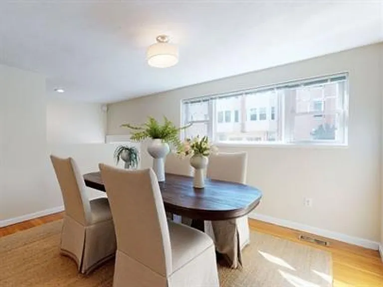 137 Glenville Ave #2 — Photo 5