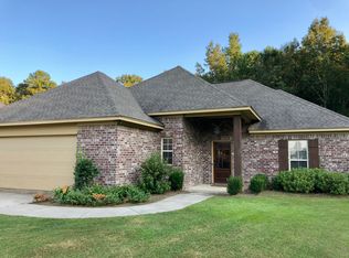 125 Notting Hill Pl, Canton, MS 39046