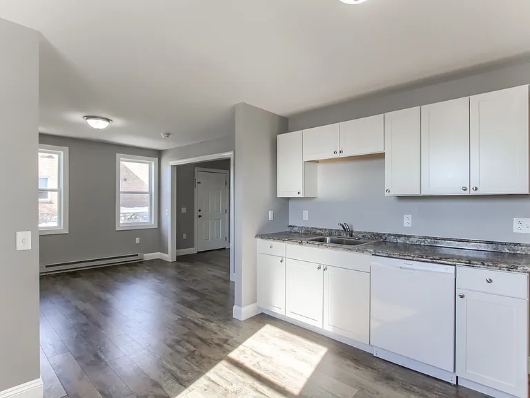 1800 Lehman St — Photo 45