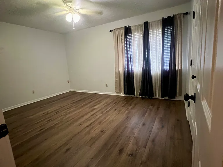 Rear bedroom