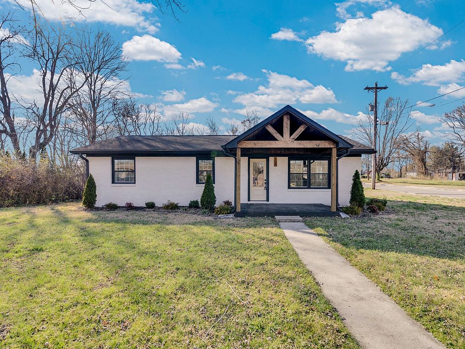 1st image of 100 Holly St