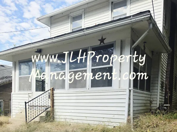 18 Walnut St, Savanna, IL 61074