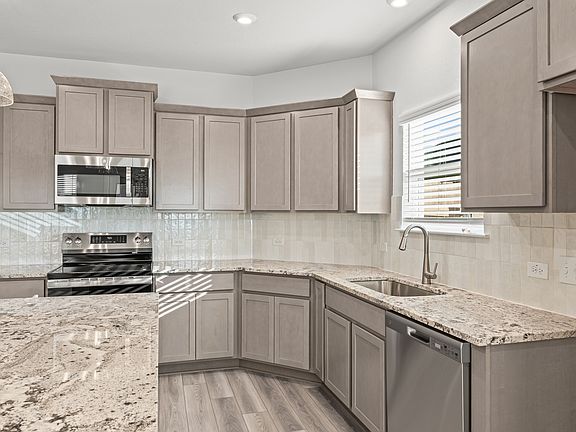 7th image of this home