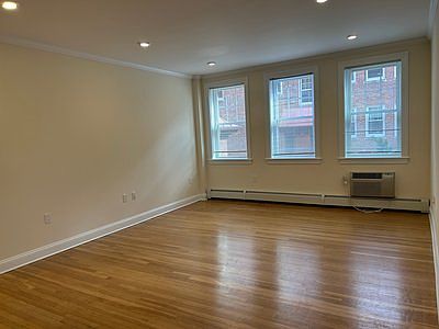 3rd image of 43 Auburn St #1