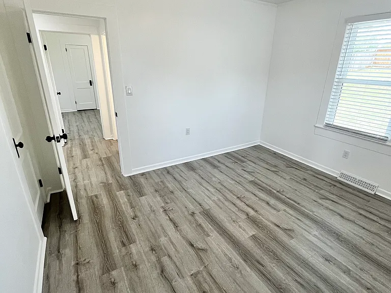 103 Buddin St — Photo 9