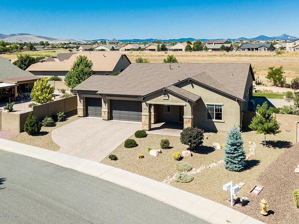1st image of 8302 N Eland Dr