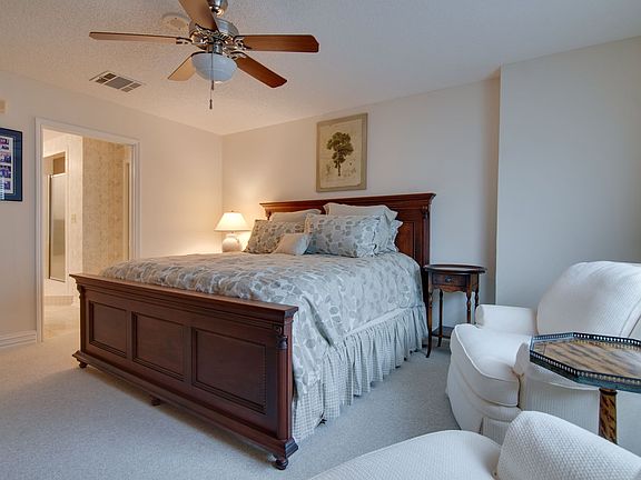 3rd image of 3575 Lone Star Cir Suite 605