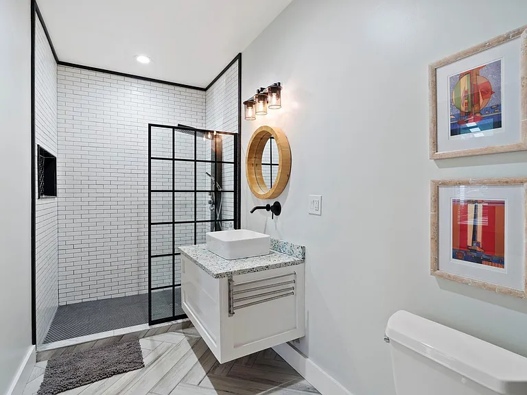 1026 Lillian Ln — Photo 43