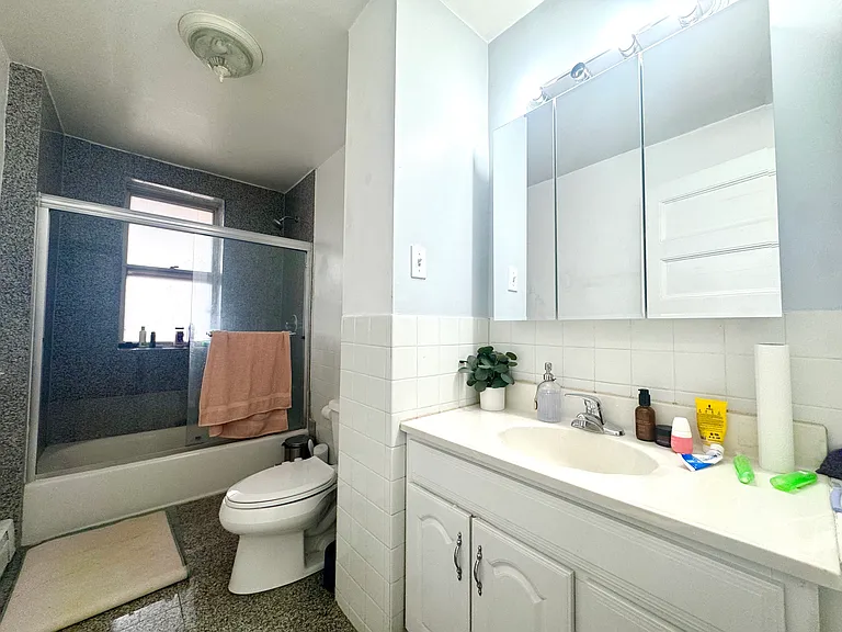 260 Aspinwall Ave #2 — Photo 9