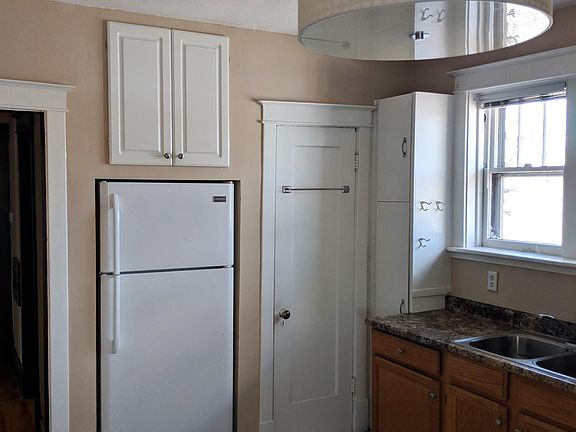 4th image of 5127 Goethe Ave #A