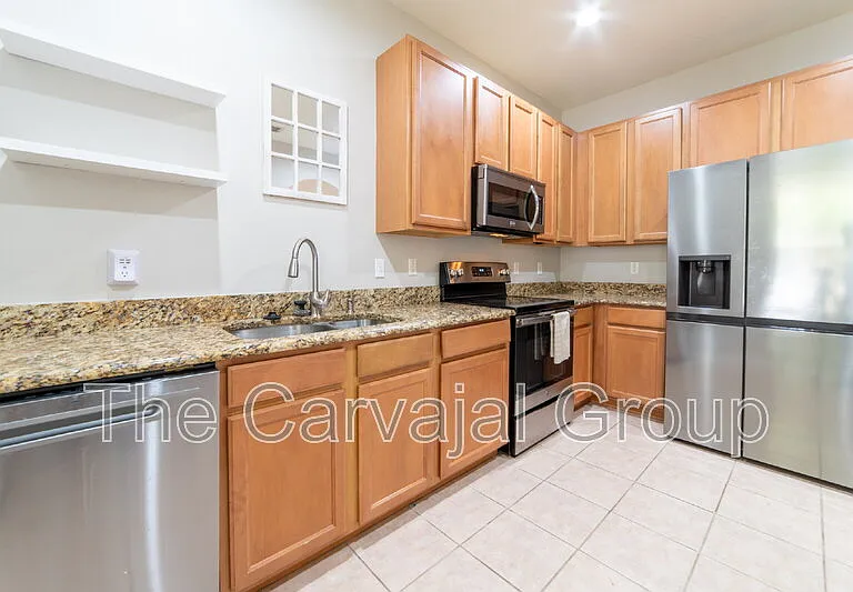 3933 Cleary Way — Photo 10