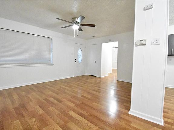 5th image of 4419 Sherwood Dr