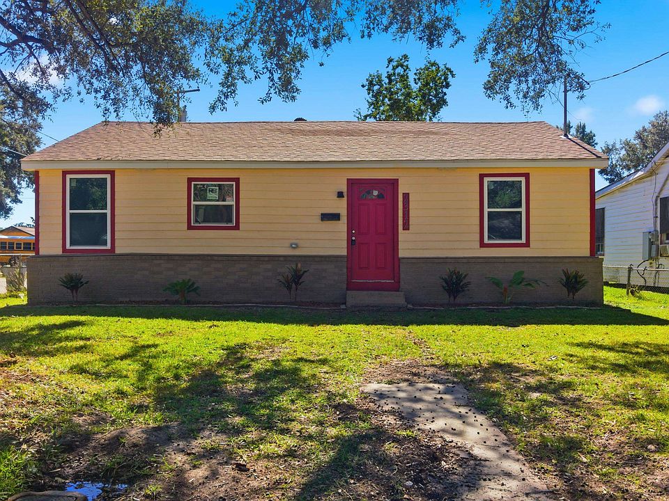 1st image of 2312 Lilly St