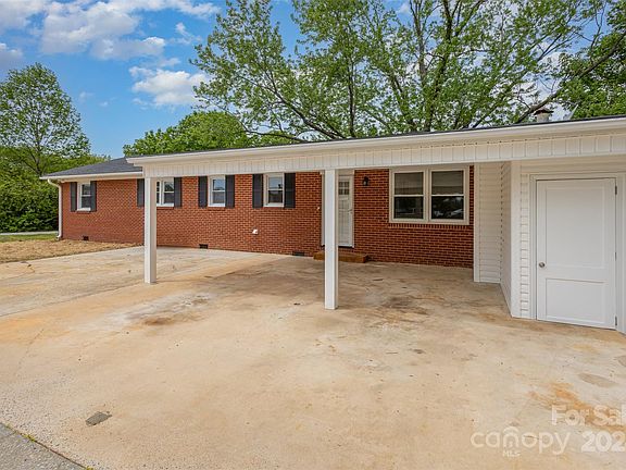 4th image of 5755 Bertie Ave
