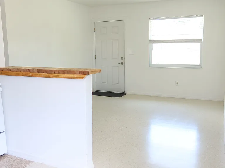 Coral Way — Photo 6