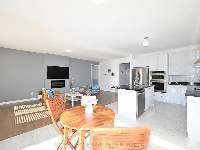 23 Beatrice Dr — Photo 14