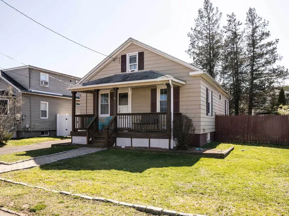 90 Edgar Street, East Haven, CT 06512