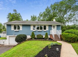 673 Township Line Rd, Belle Mead, NJ 08502