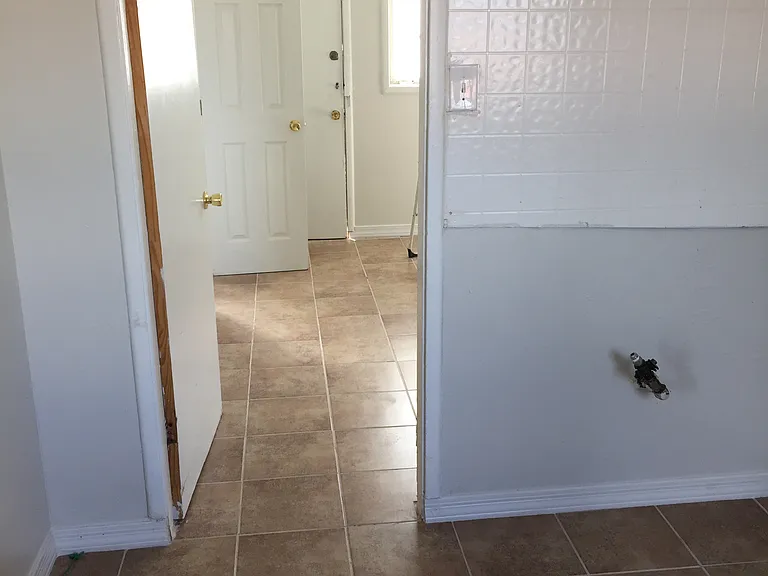 4021 Polk Ave #2 — Photo 4