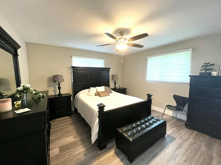 625 W Tropical Way — Photo 6