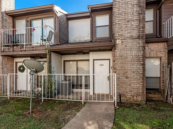 6633 W Airport Blvd APT 505, Houston, TX 77035