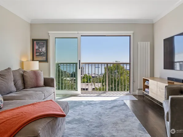 515 W Olympic Place #203, Seattle, WA 98119