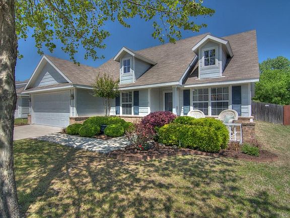 2nd image of 9828 Tanglebrush Dr