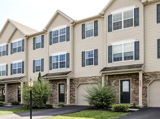 194 Old Schoolhouse Ln, Mechanicsburg, PA 17055