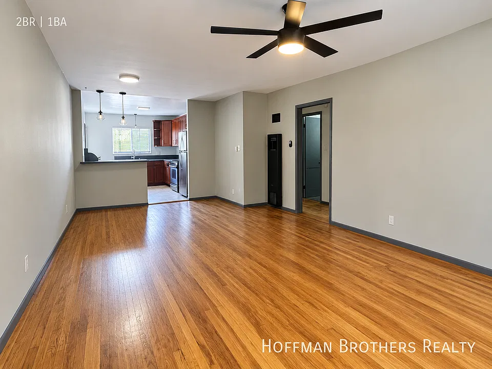 12157 Chandler Blvd #4