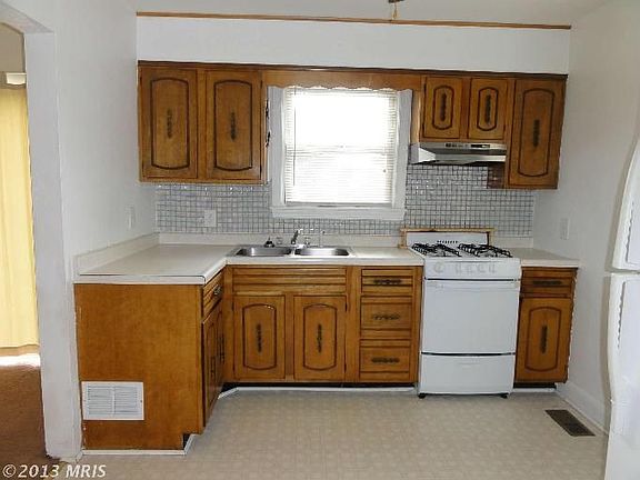 2nd image of 7125 Baltimore Annapolis Blvd