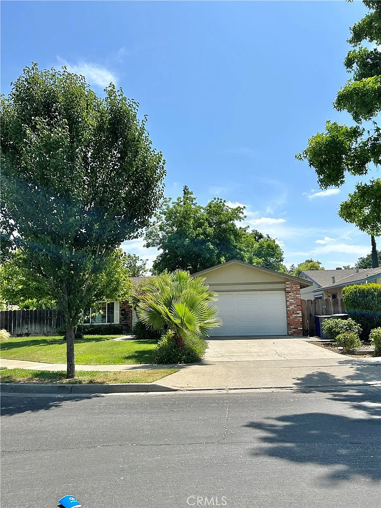 2460 Crystal Springs Ave photo 1