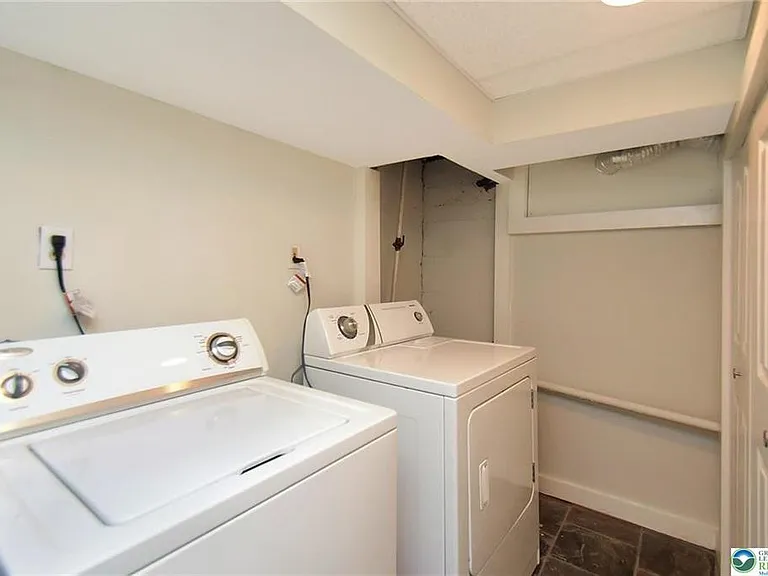 1140 N New St — Photo 16