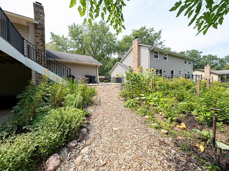 13396 Everest Ave — Photo 35