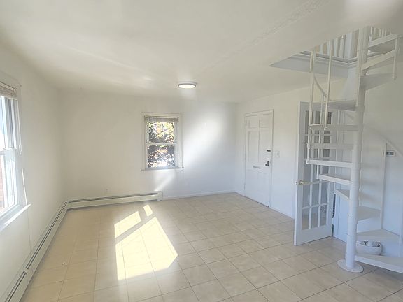 3rd image of 90 Clark St