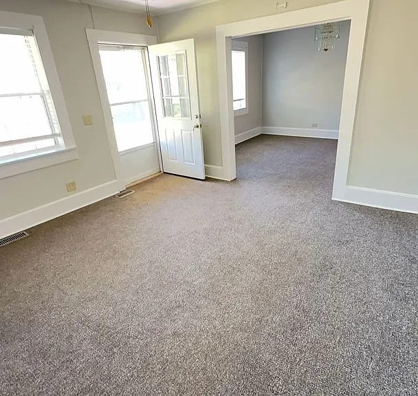 104 Boswell St — Photo 2