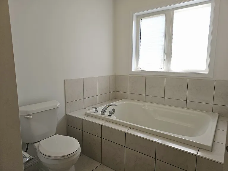 7 Doreen Dr — Photo 11