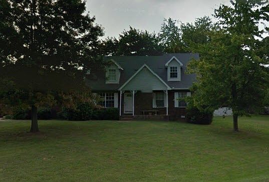 1st image of 201 Lone Oak Dr