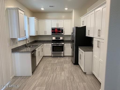 3rd image of 3650 S Hickory Ln