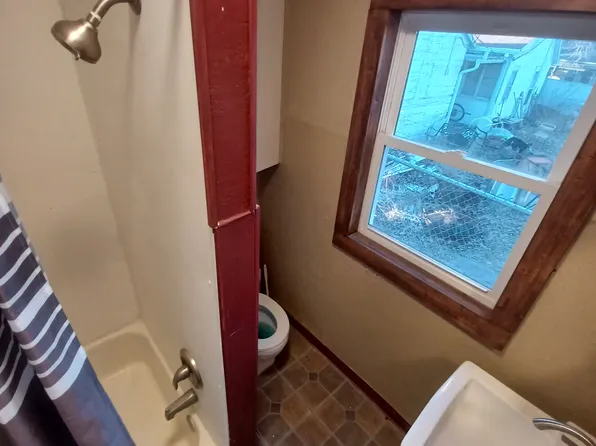 539.5 S 1st St, Albion, NE 68620