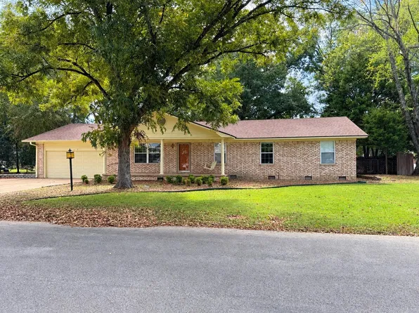 71 Mohawk Dr, Searcy, AR 72143